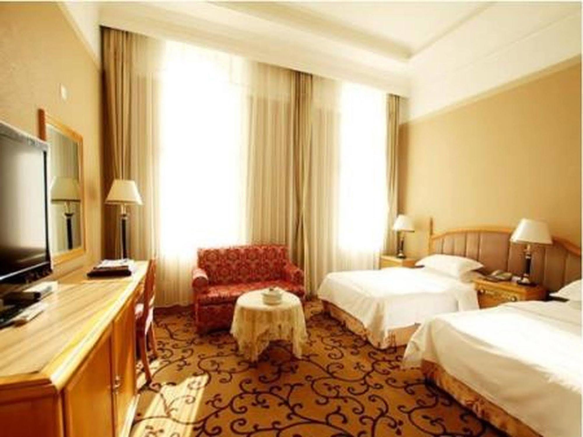 Modern Hotel Harbin Exteriör bild